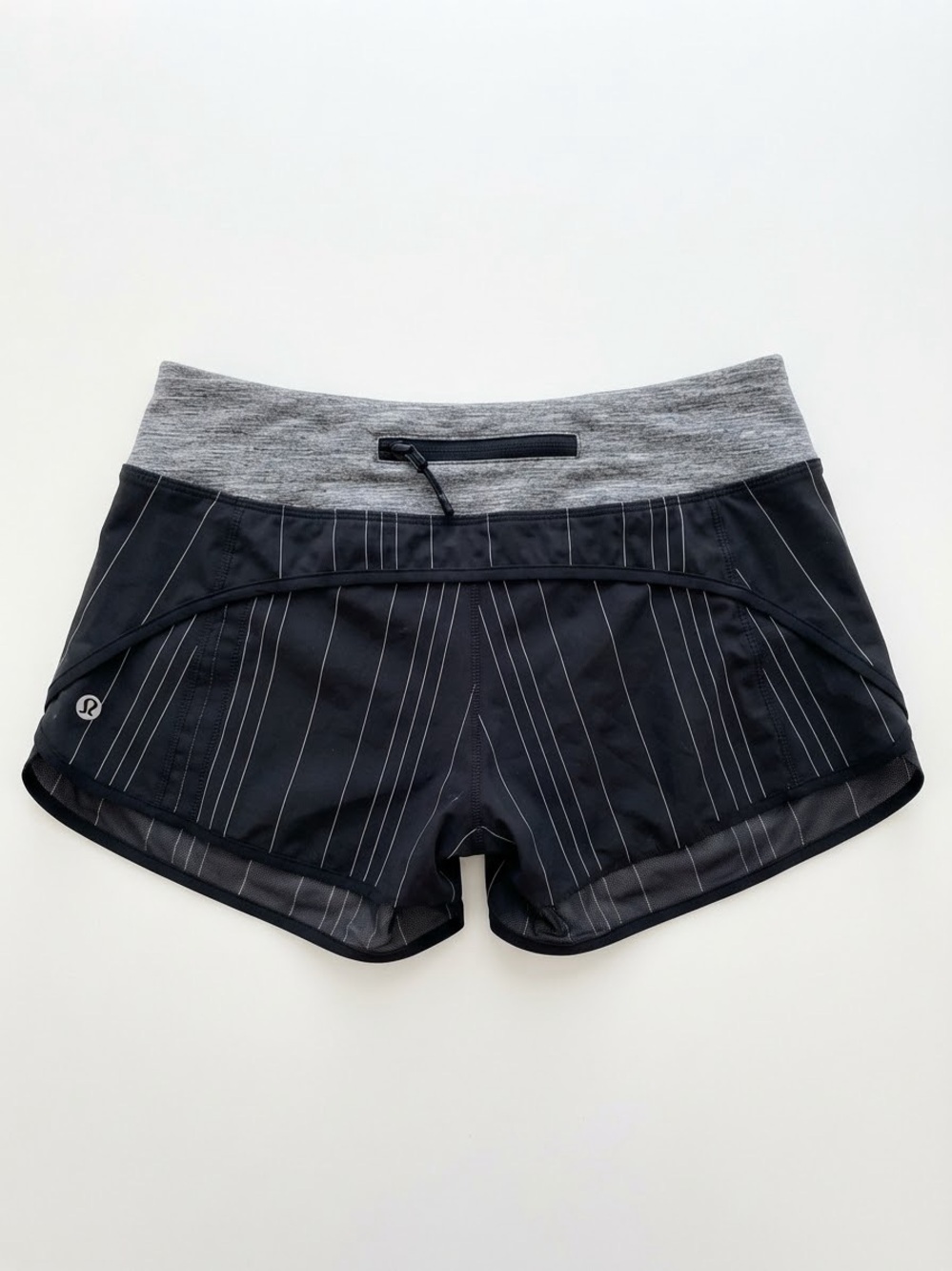 Lululemon Speed Up Short 4" Pinstripe Black Grey Size 6 Running Athletic Shorts